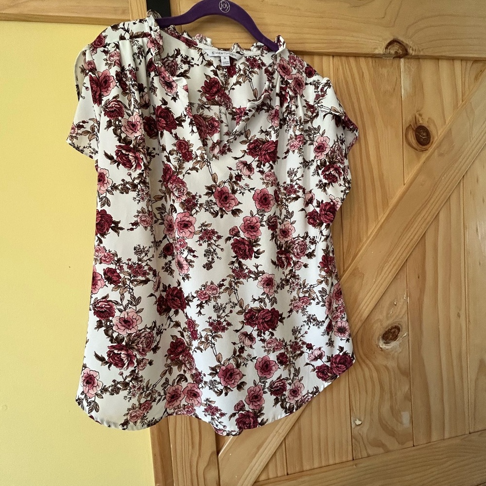 41 Hawthorn Burgundy and Brown Floral Top